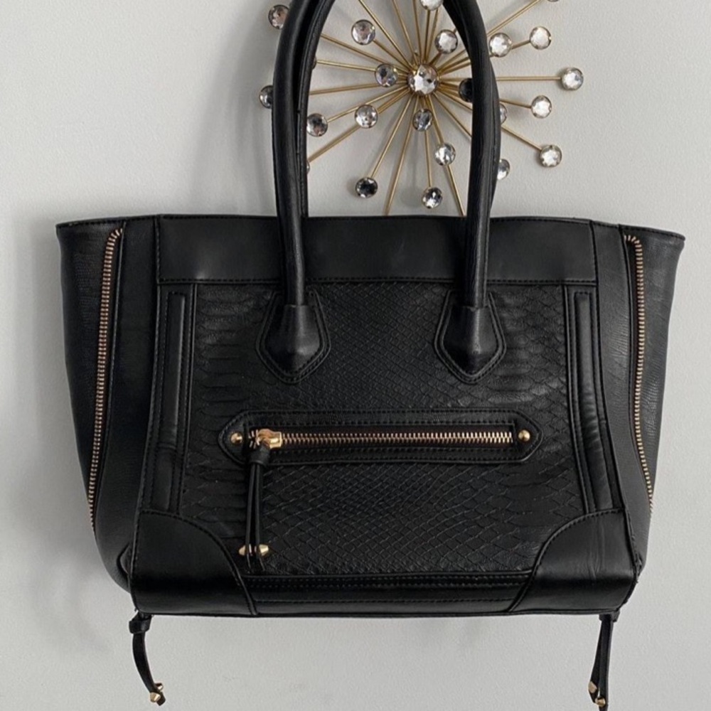 Black Aldo bag